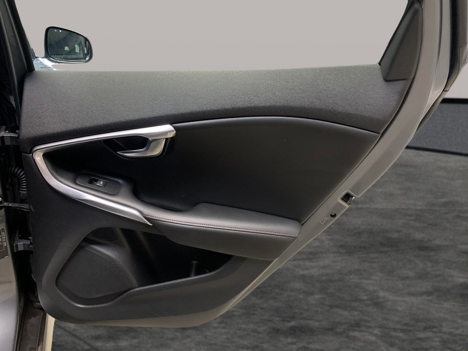 Used Volvo V40 2018 for sale - 77791447: Photo 23