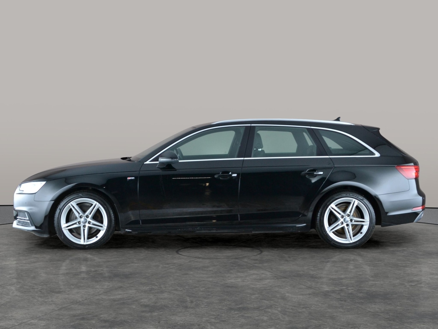 Used Audi A4 2017 for sale - 77241278: Photo 13