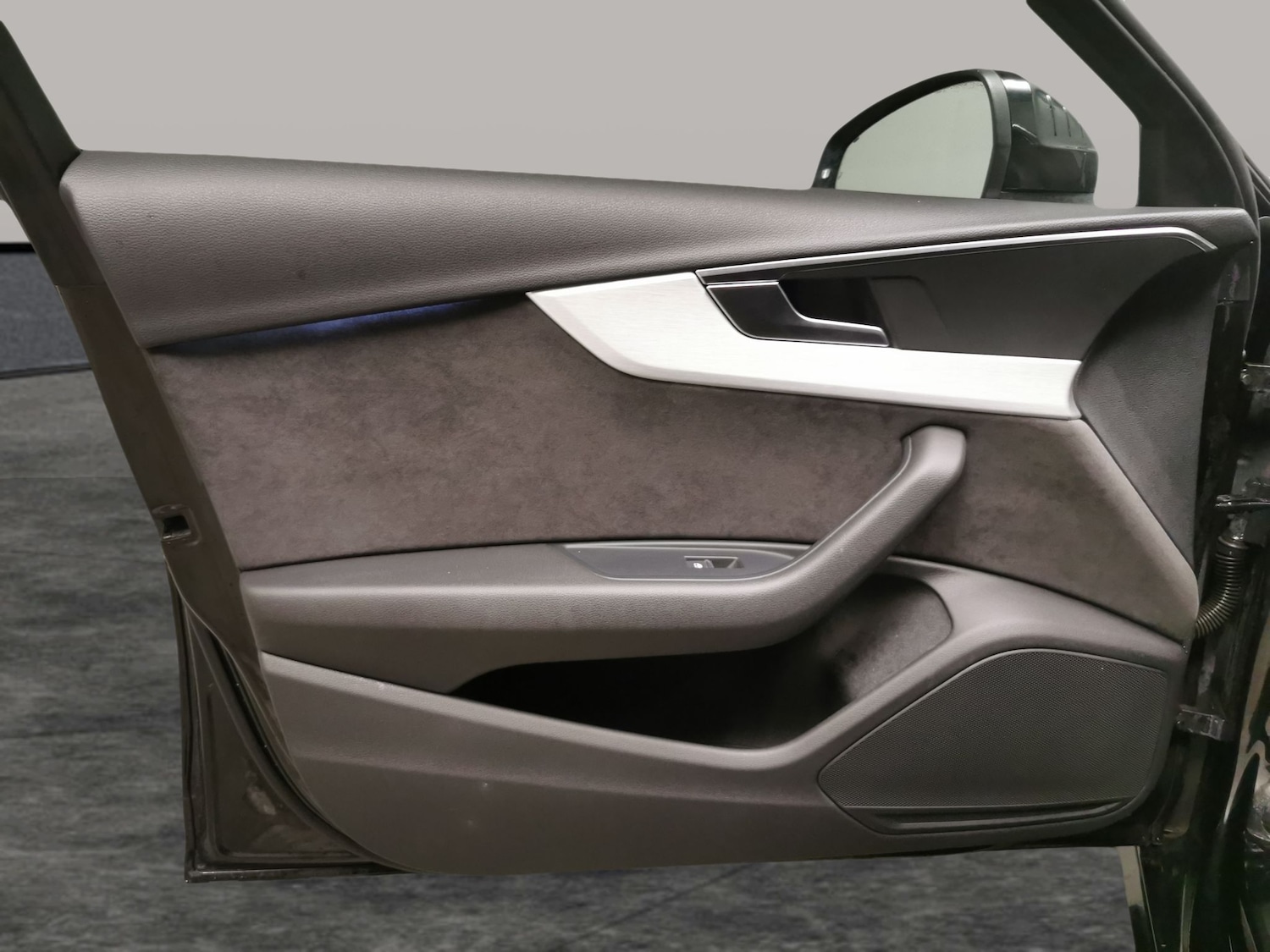 Used Audi A4 2017 for sale - 77241278: Photo 24