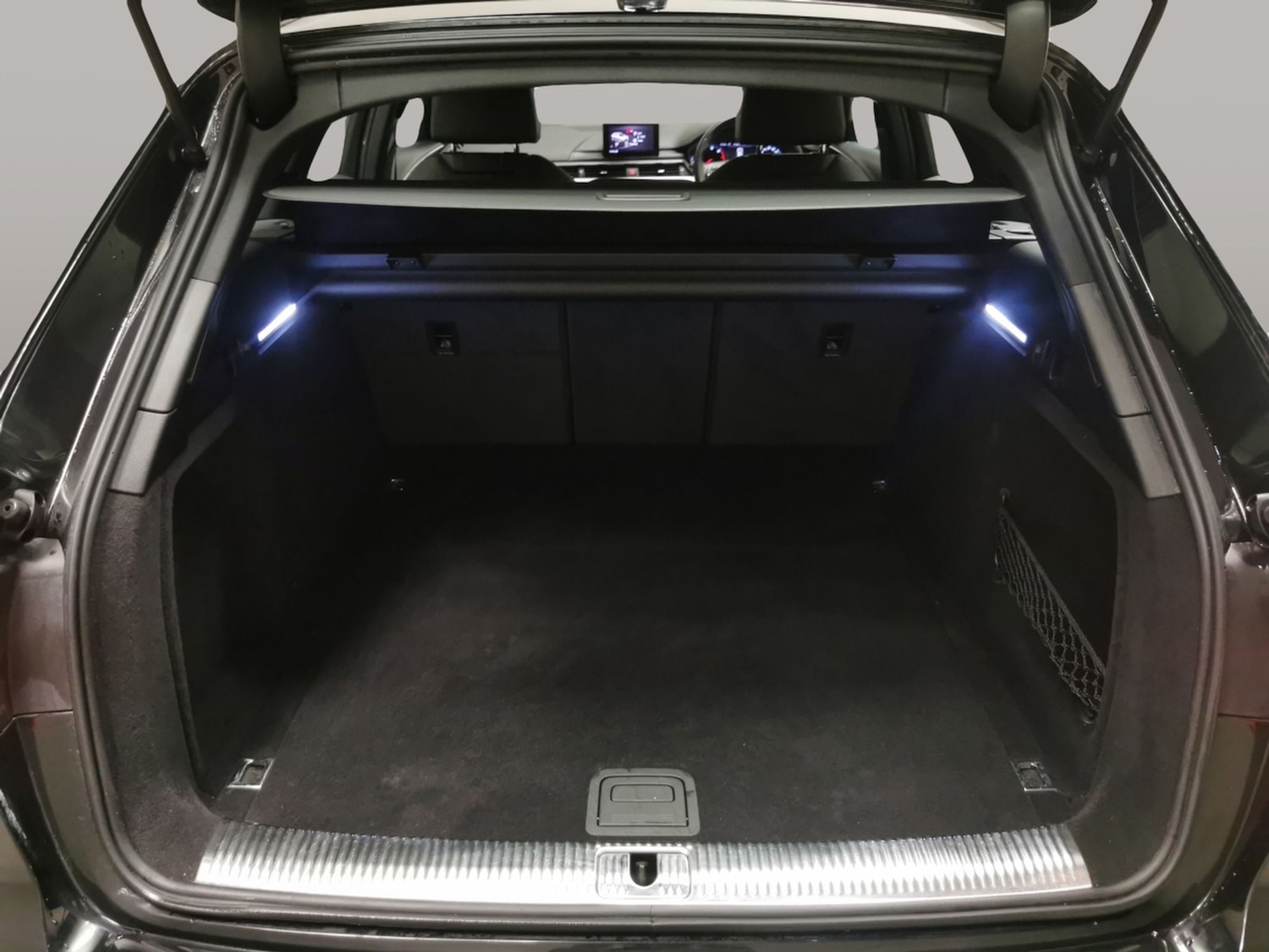 Used Audi A4 2017 for sale - 77241278: Photo 30