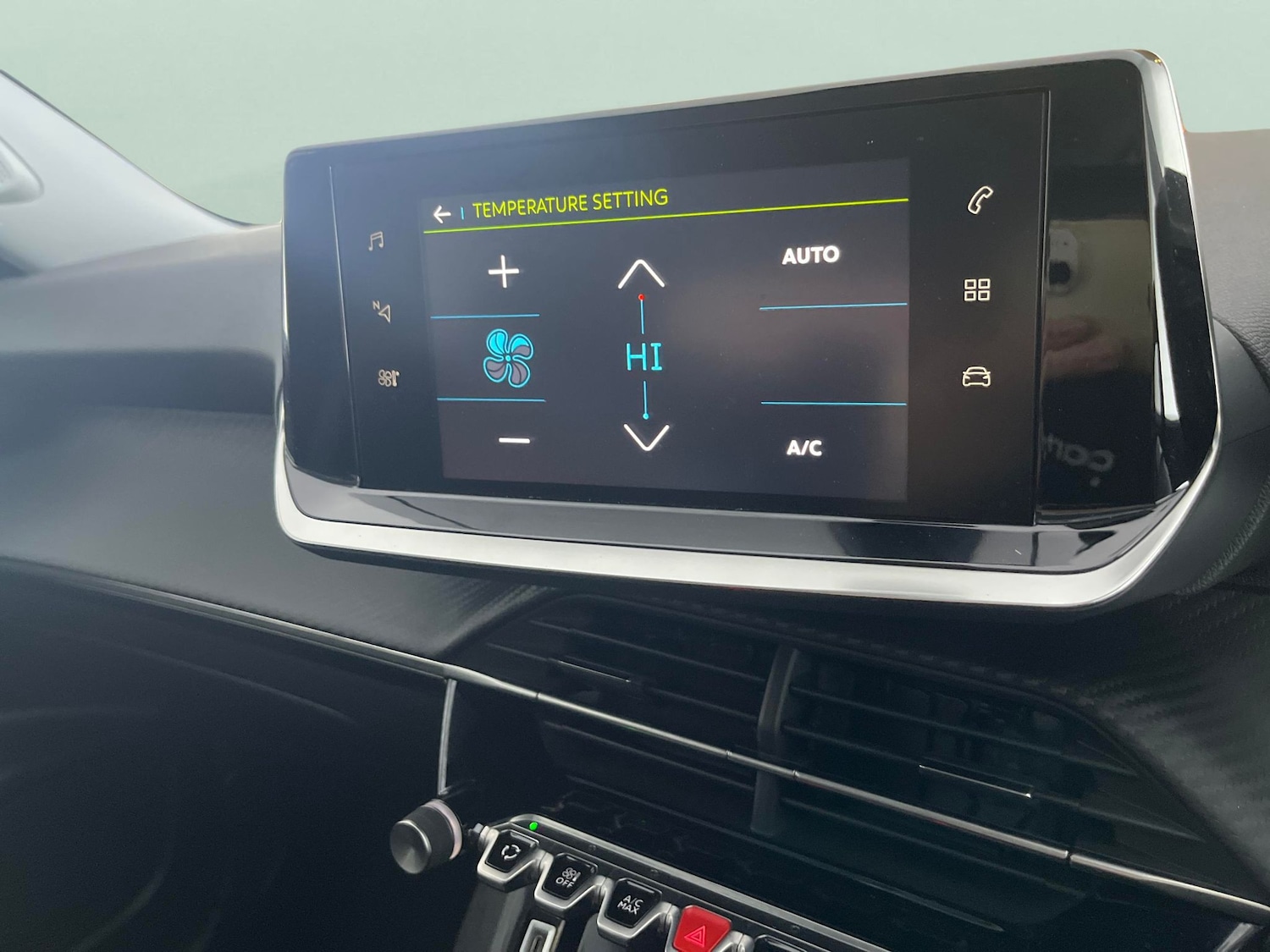 Used Peugeot E-2008 2021 for sale - 76668670: Photo 15