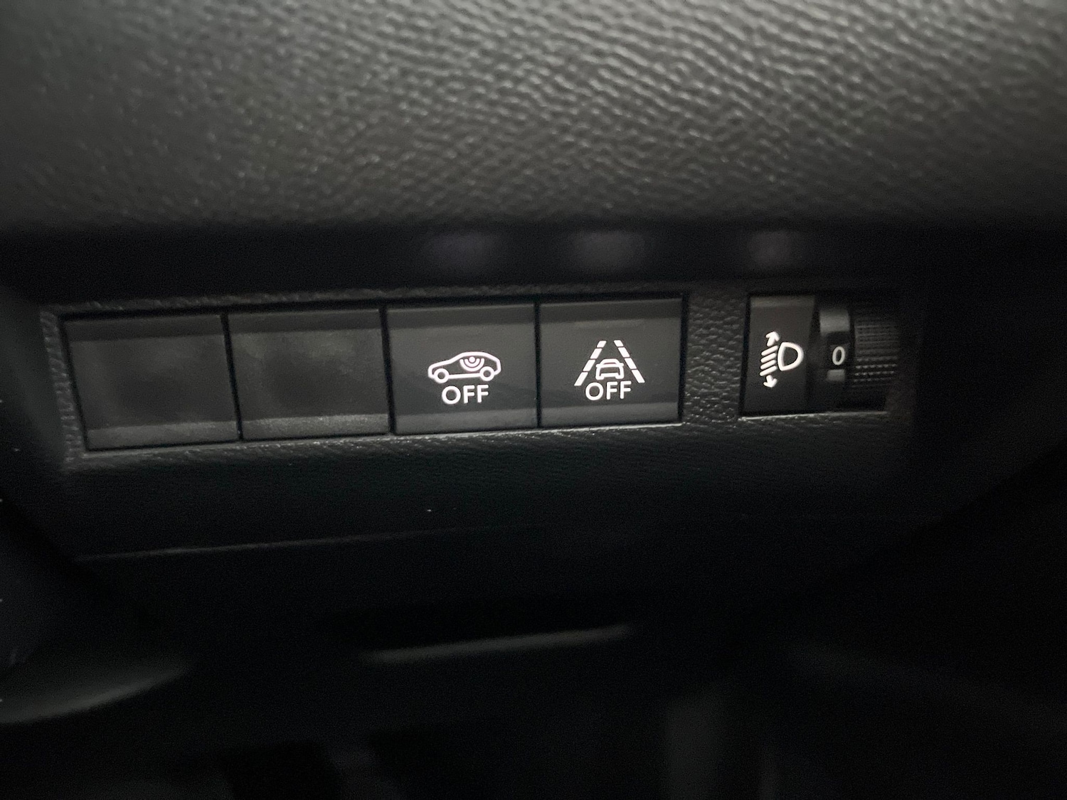 Used Peugeot E-2008 2021 for sale - 76668670: Photo 17