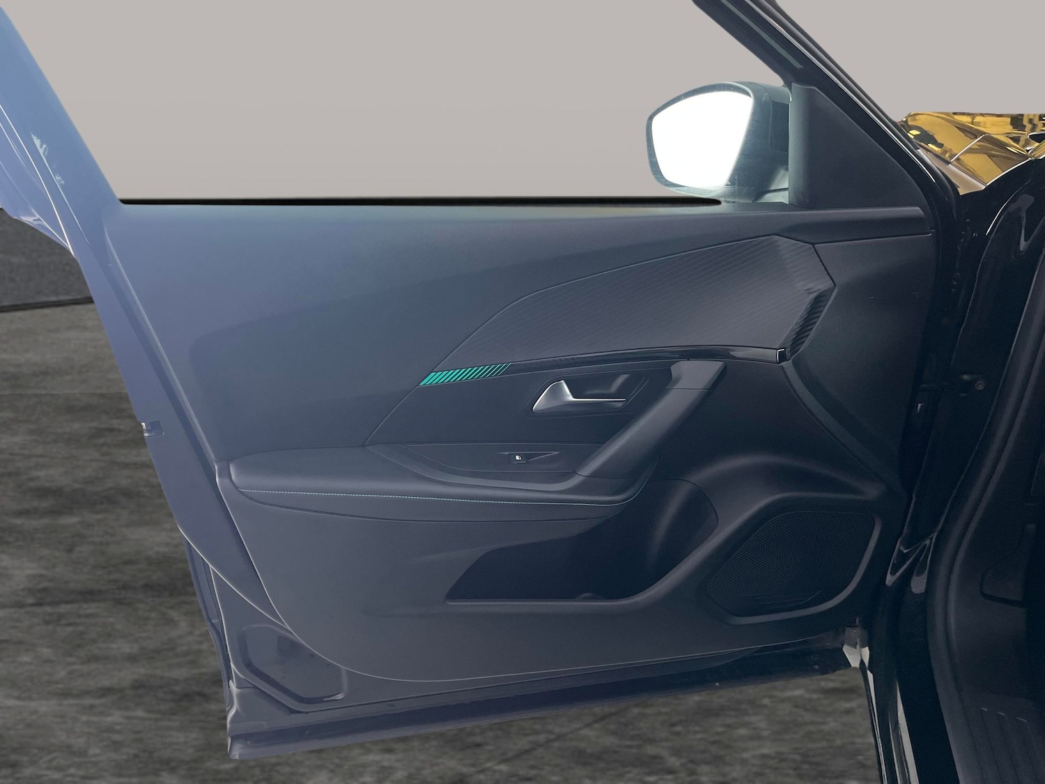 Used Peugeot E-2008 2021 for sale - 76668670: Photo 22