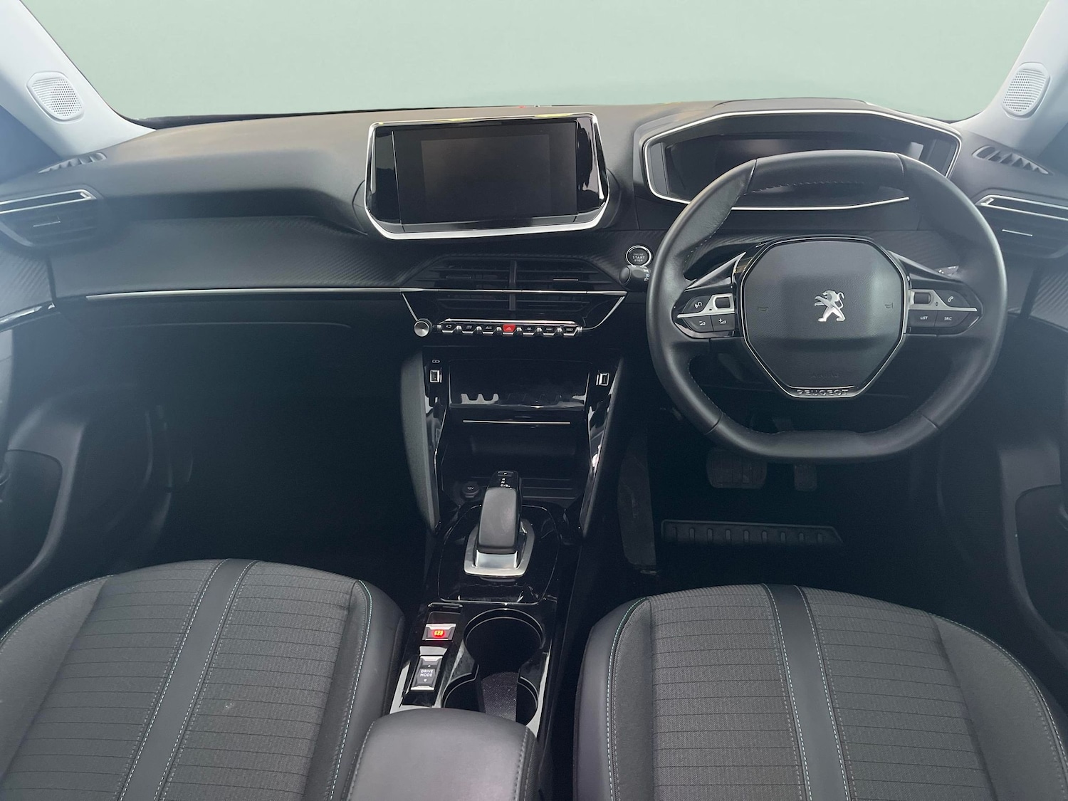 Used Peugeot E-2008 2021 for sale - 76668670: Photo 5