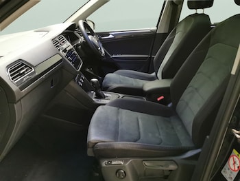 Used Volkswagen Tiguan Allspace 2020 for sale - 78686052: Photo