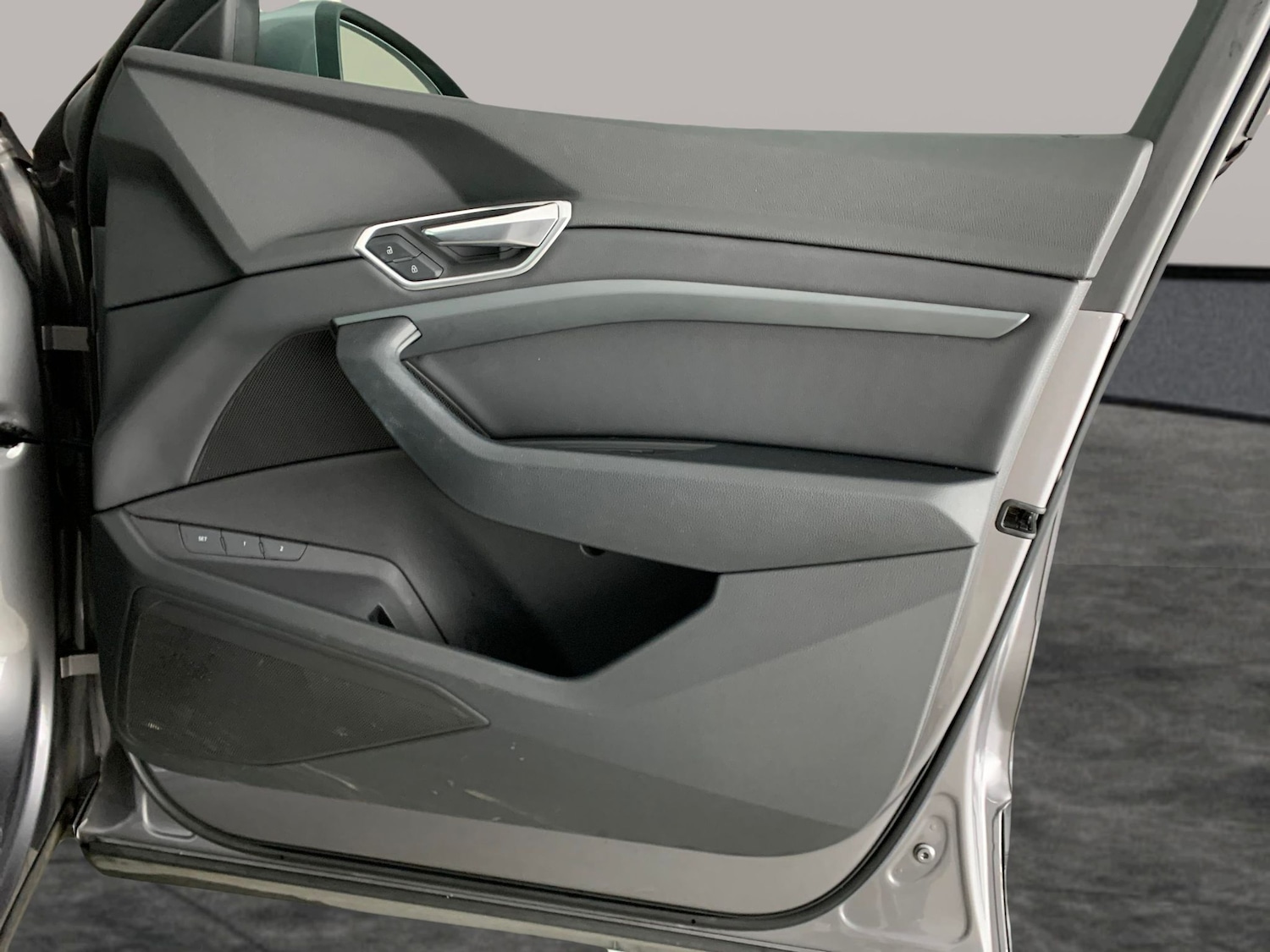 Used Audi e-tron 2022 for sale - 77063671: Photo 34