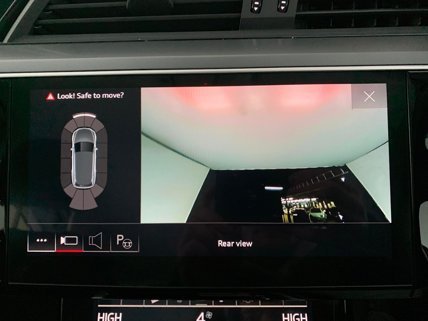 Used Audi e-tron 2022 for sale - 77063671: Photo 6