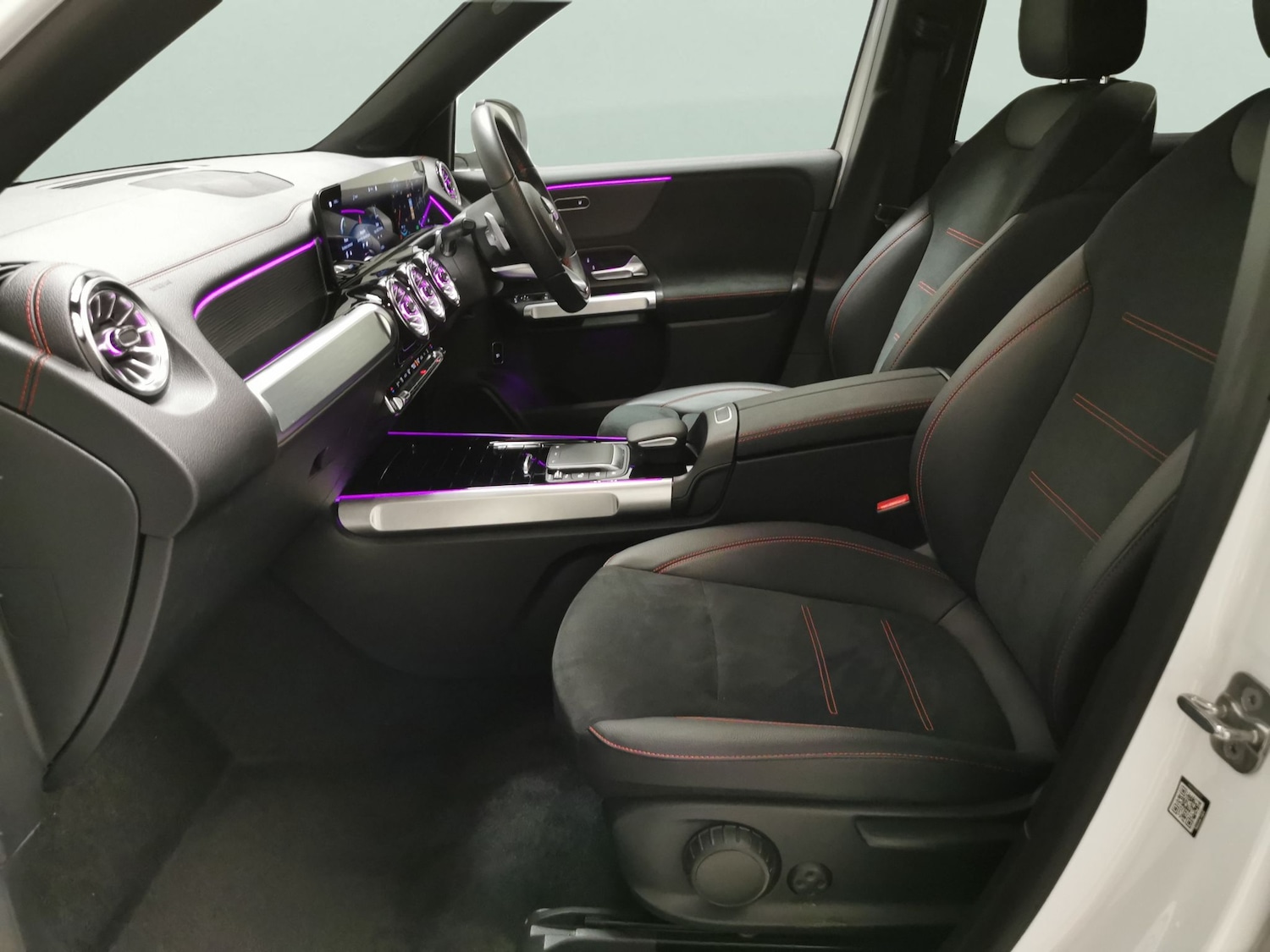 Used Mercedes-Benz EQB 2023 for sale - 77916959: Photo 4