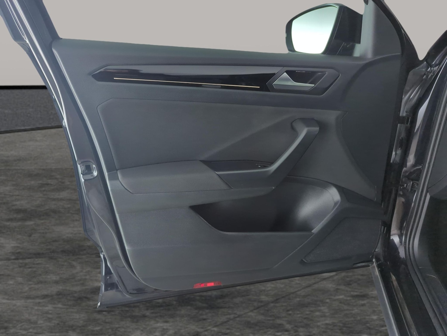 Used Volkswagen T-Roc 2021 for sale - 77392470: Photo 28