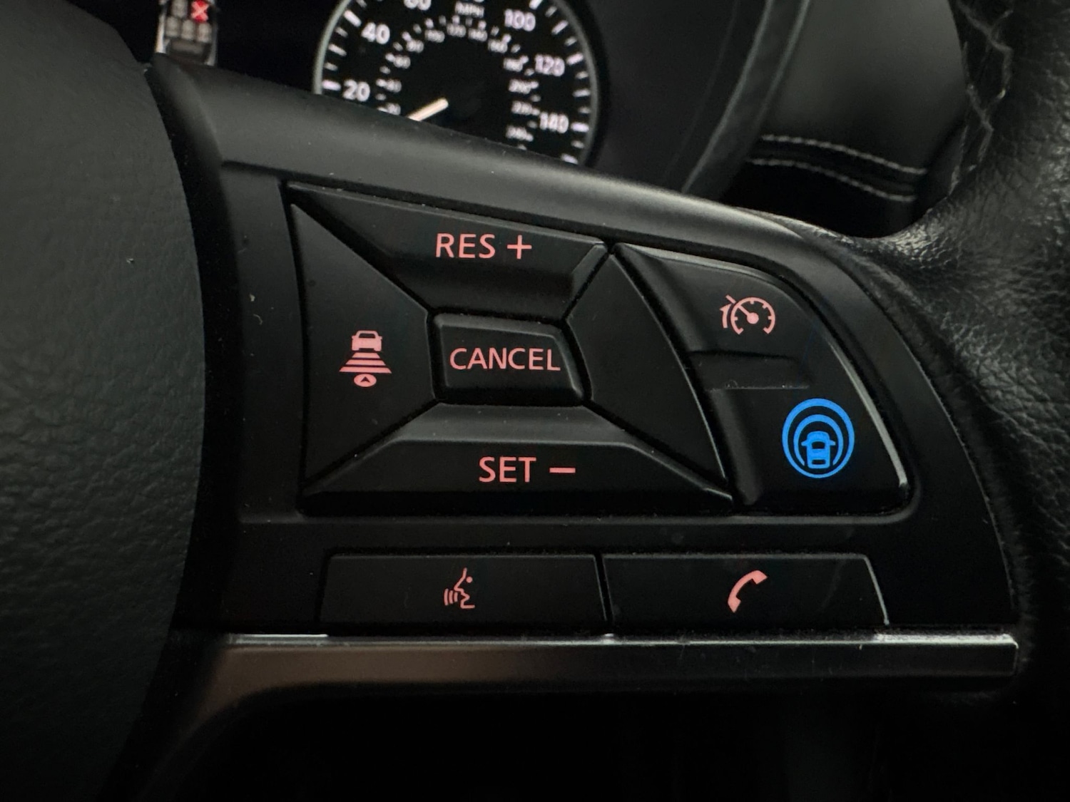 Used Nissan Juke 2022 for sale - 77034100: Photo 26