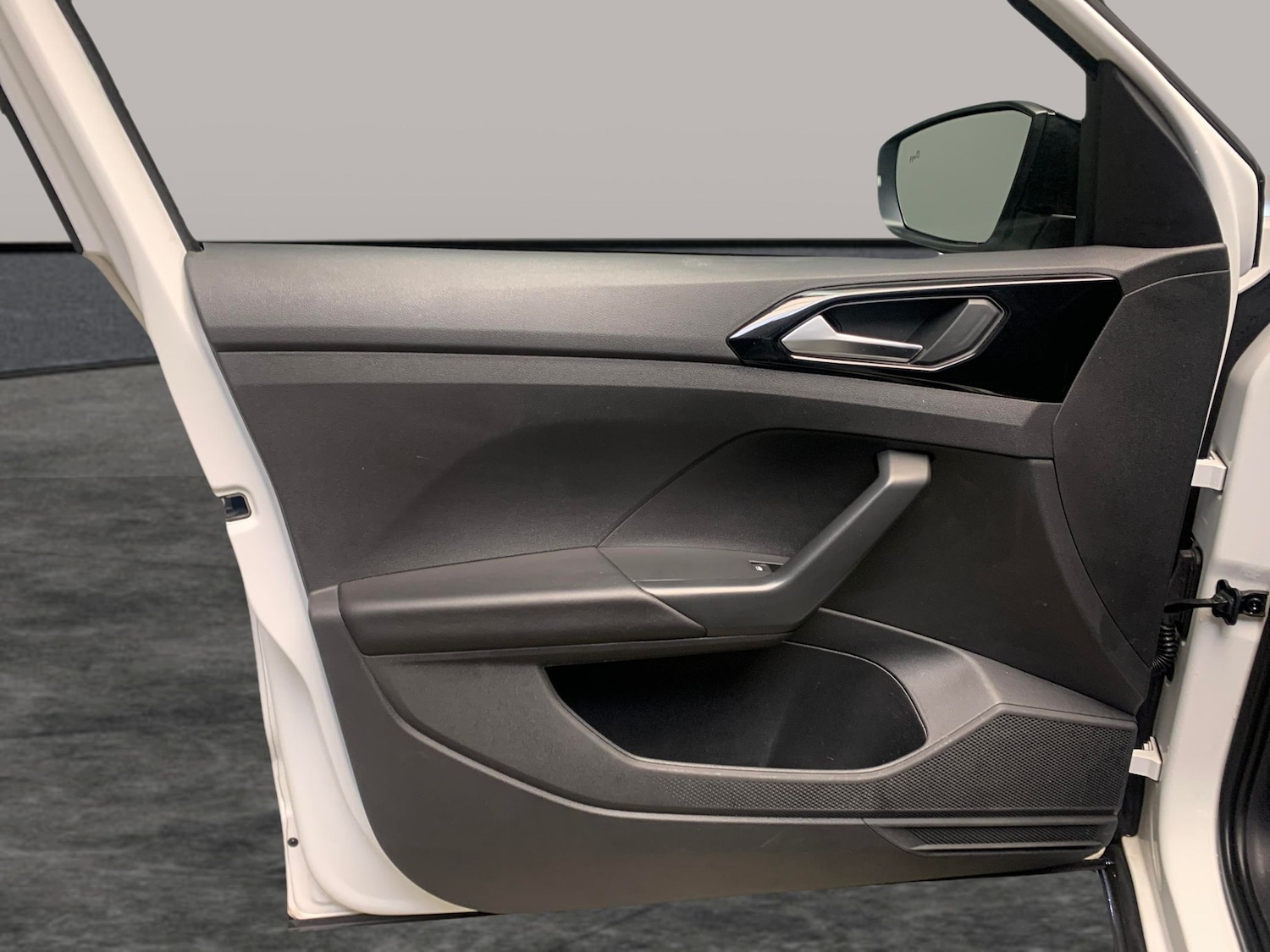 Used Volkswagen T-Cross 2023 for sale - 77890308: Photo 23