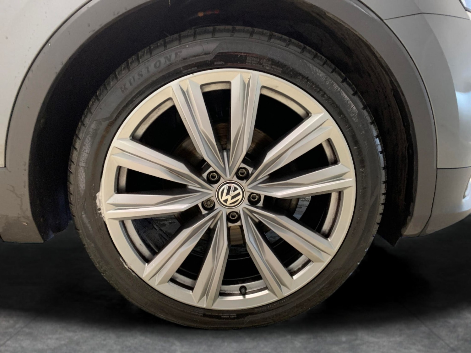 Used Volkswagen Tiguan 2018 for sale - 77493016: Photo 19