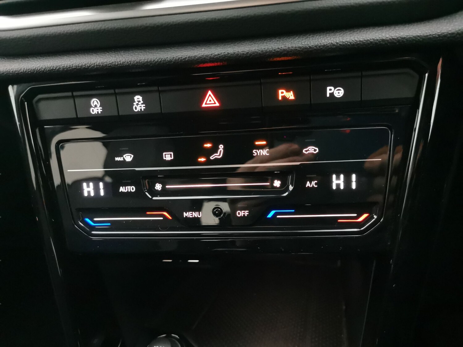 Used Volkswagen T-Roc 2023 for sale - 77490513: Photo 18