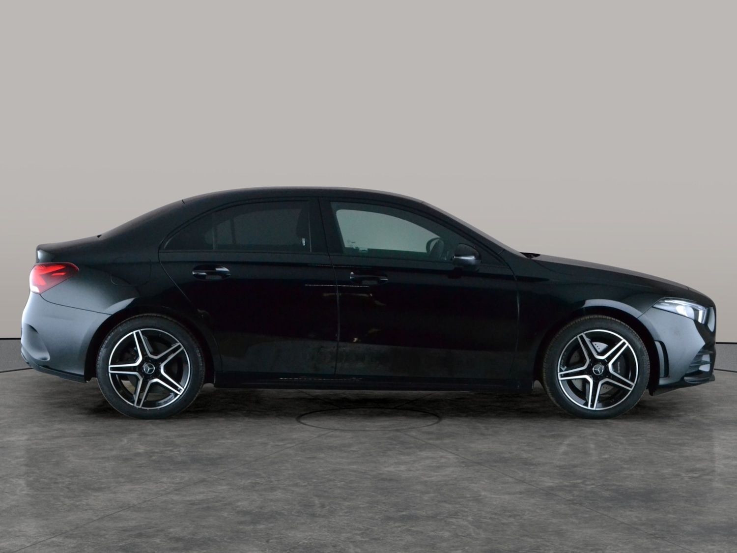 Used Mercedes-Benz A-Class 2022 for sale - 77911636: Photo 9