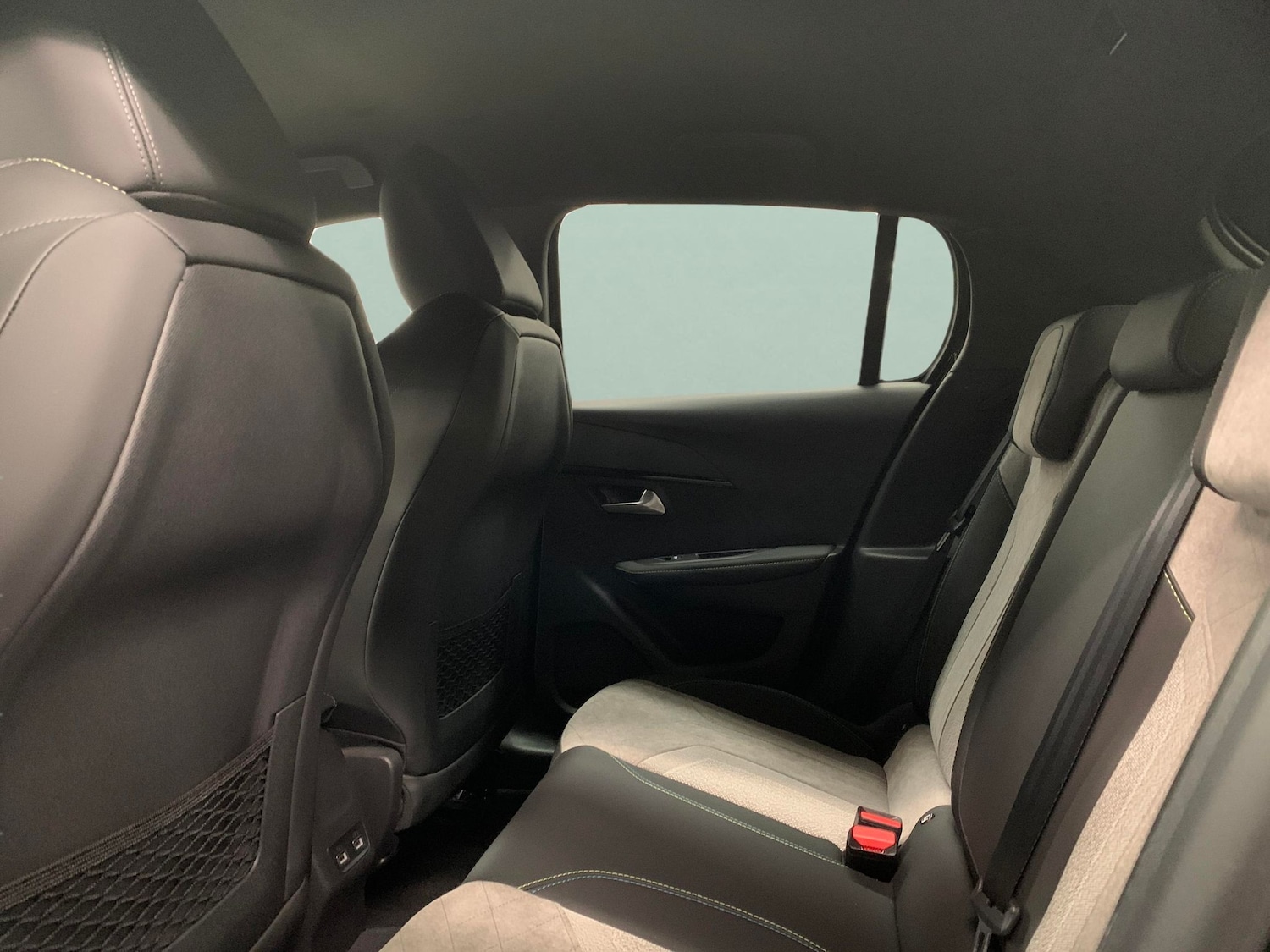 Used Peugeot E-208 for sale - 77398783: Photo 27