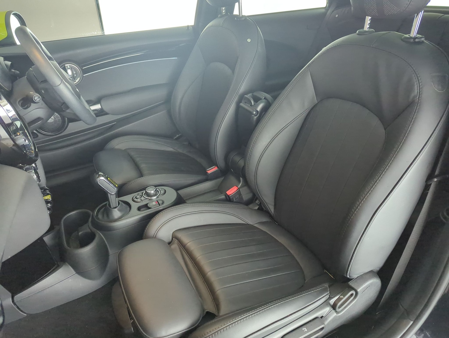 Used MINI Hatch 2022 for sale - 77340150: Photo 8