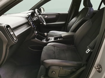 Used Volvo XC40 2022 for sale - 78297878: Photo