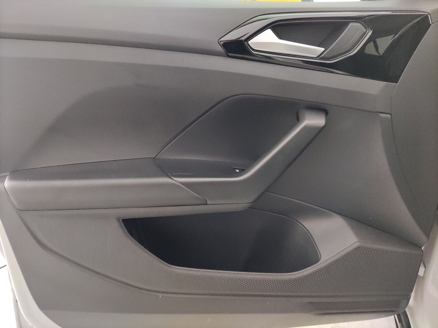 Used Volkswagen T-Cross 2023 for sale - 78211022: Photo 28