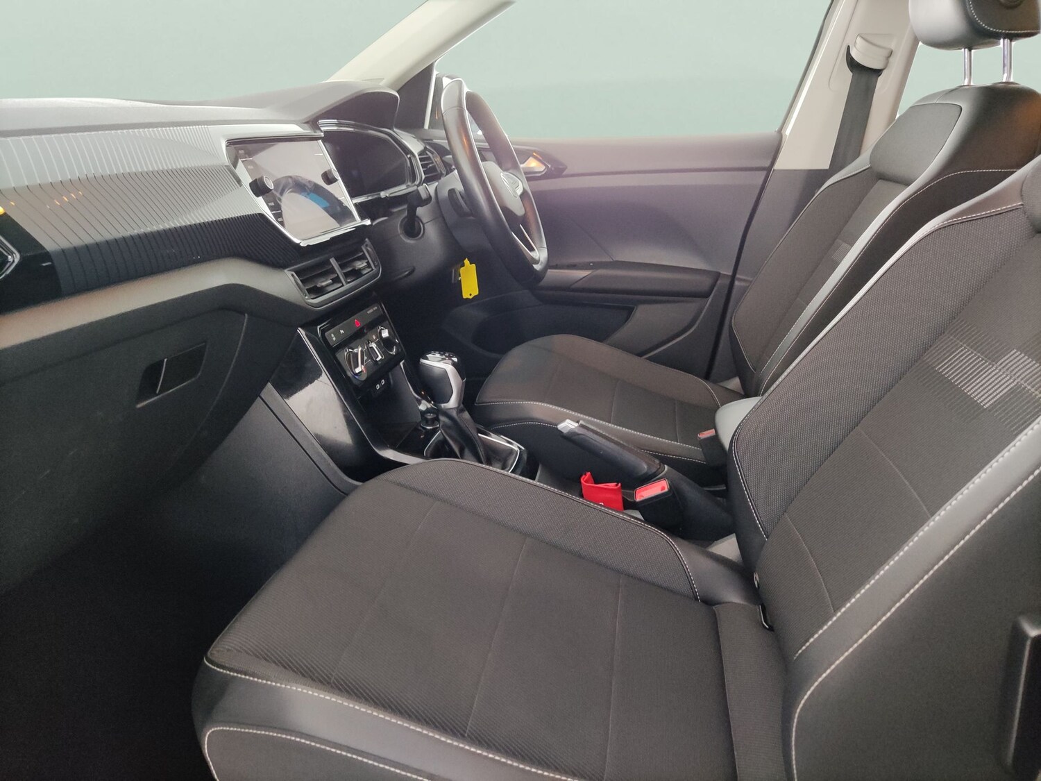 Used Volkswagen T-Cross 2023 for sale - 78211022: Photo 4