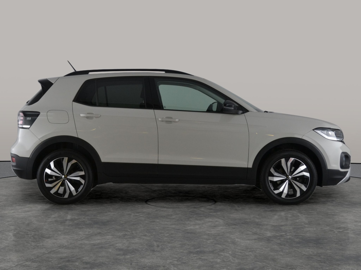 Used Volkswagen T-Cross 2023 for sale - 78211022: Photo 9