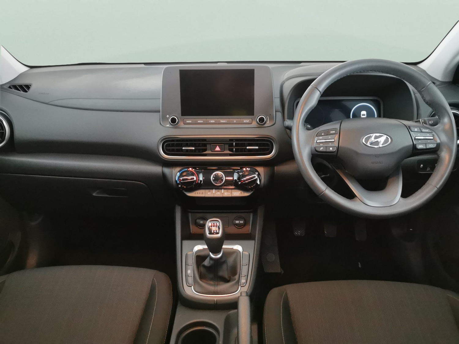 Used Hyundai KONA 2023 for sale - 77244835: Photo 7