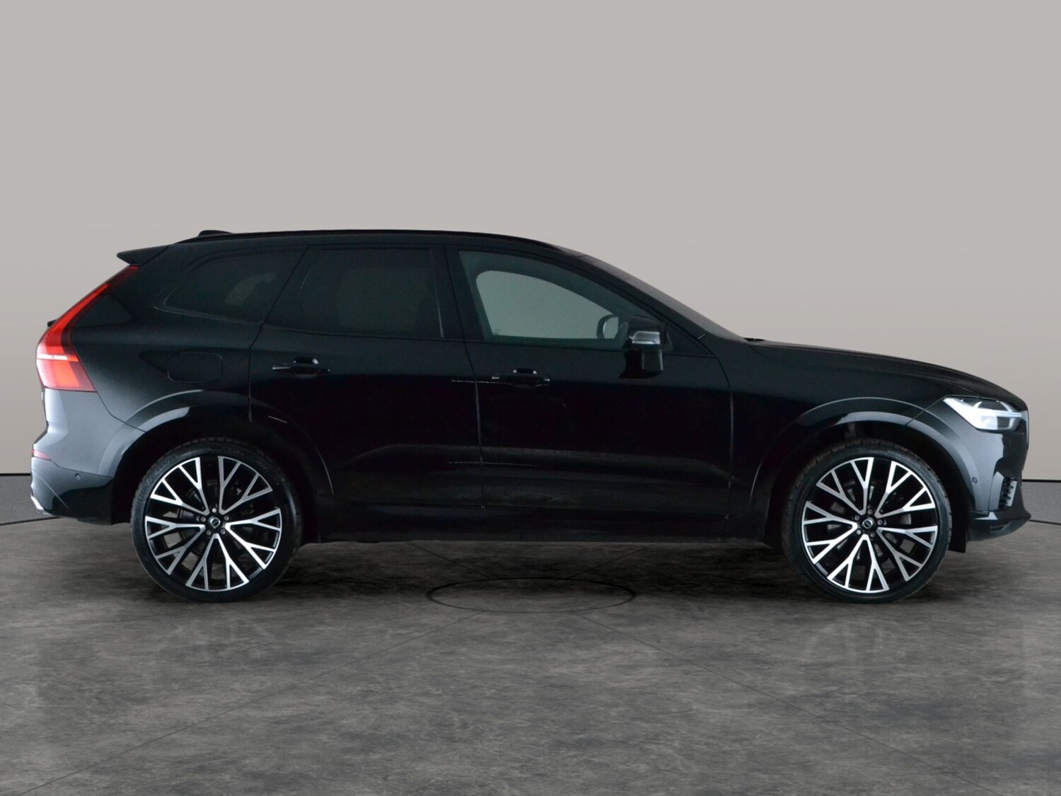 Used Volvo XC60 2021 for sale - 77614967: Photo 10