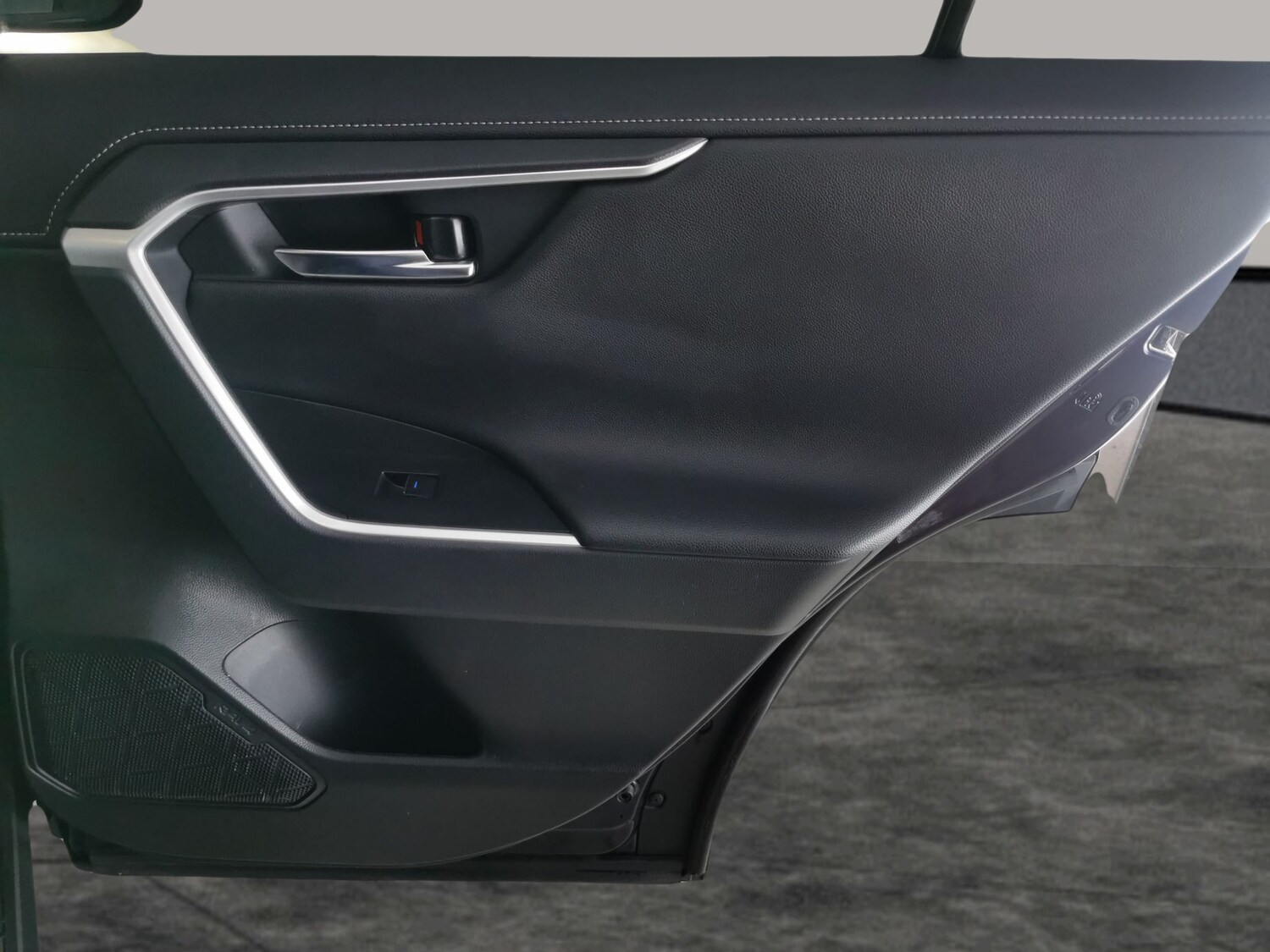 Used Toyota RAV4 2022 for sale - 77447824: Photo 29