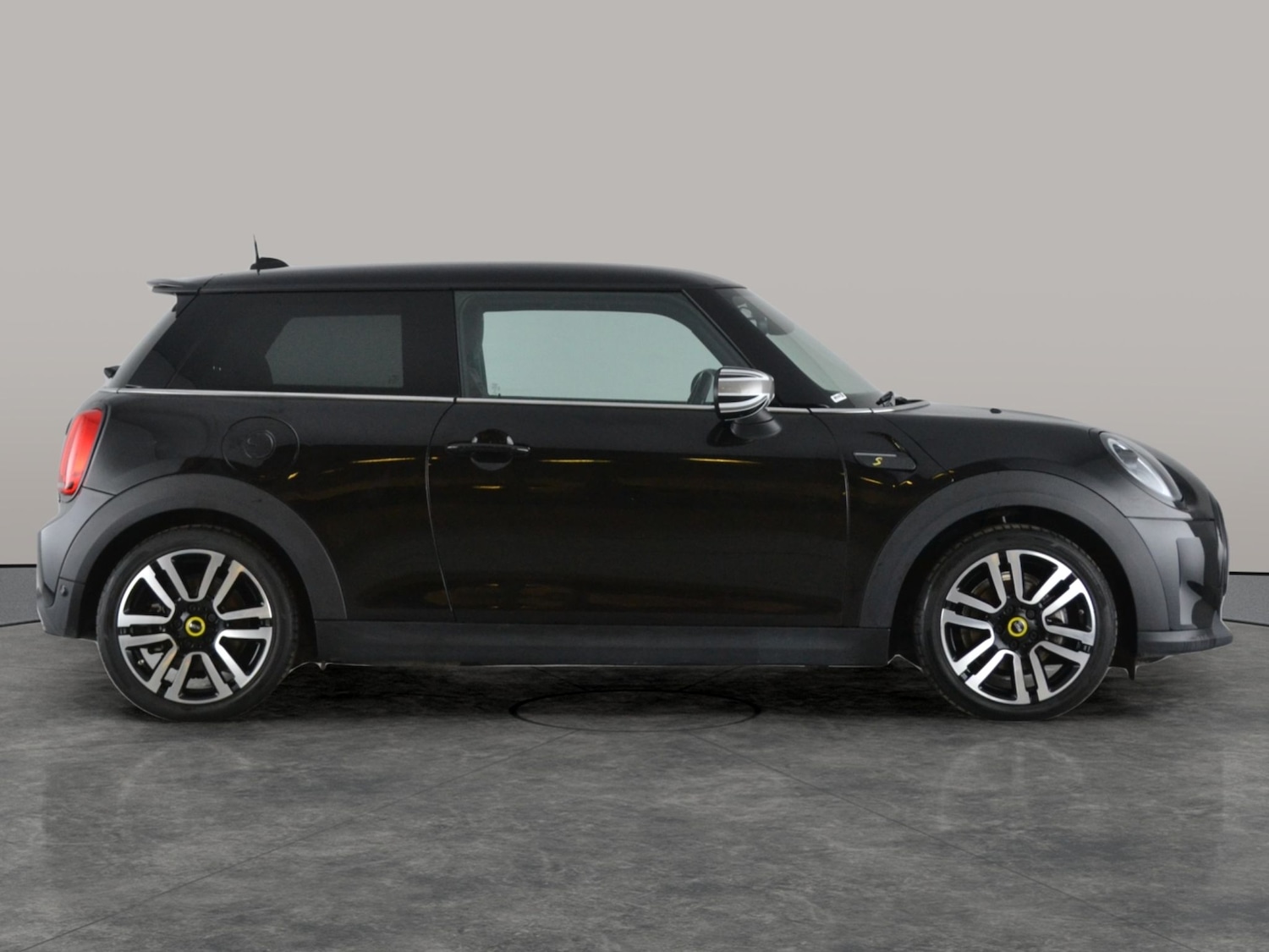 Used MINI Electric Hatch 2022 for sale - 76862128: Photo 11