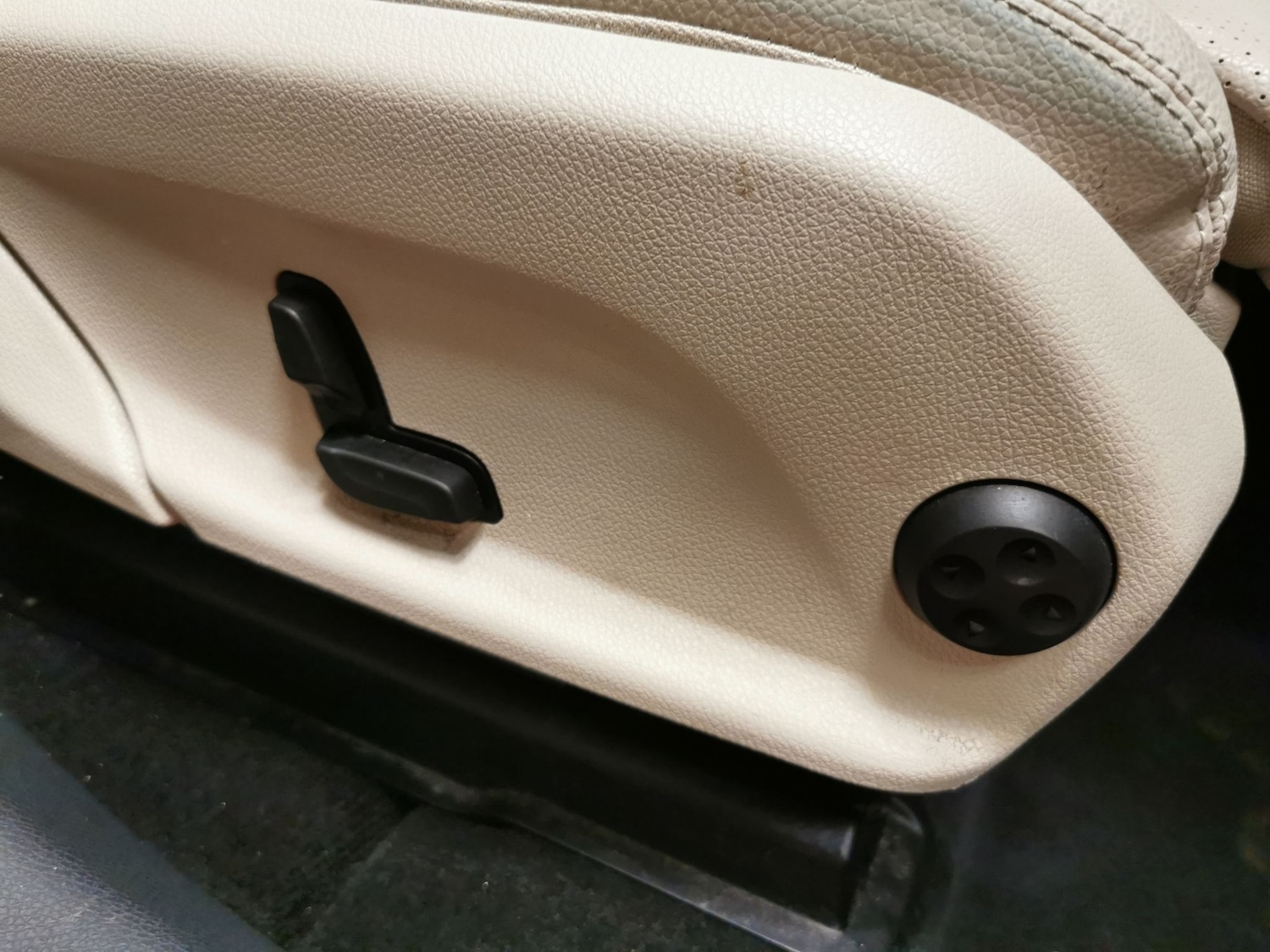 Used Mercedes-Benz EQC 2022 for sale - 78012352: Photo 16