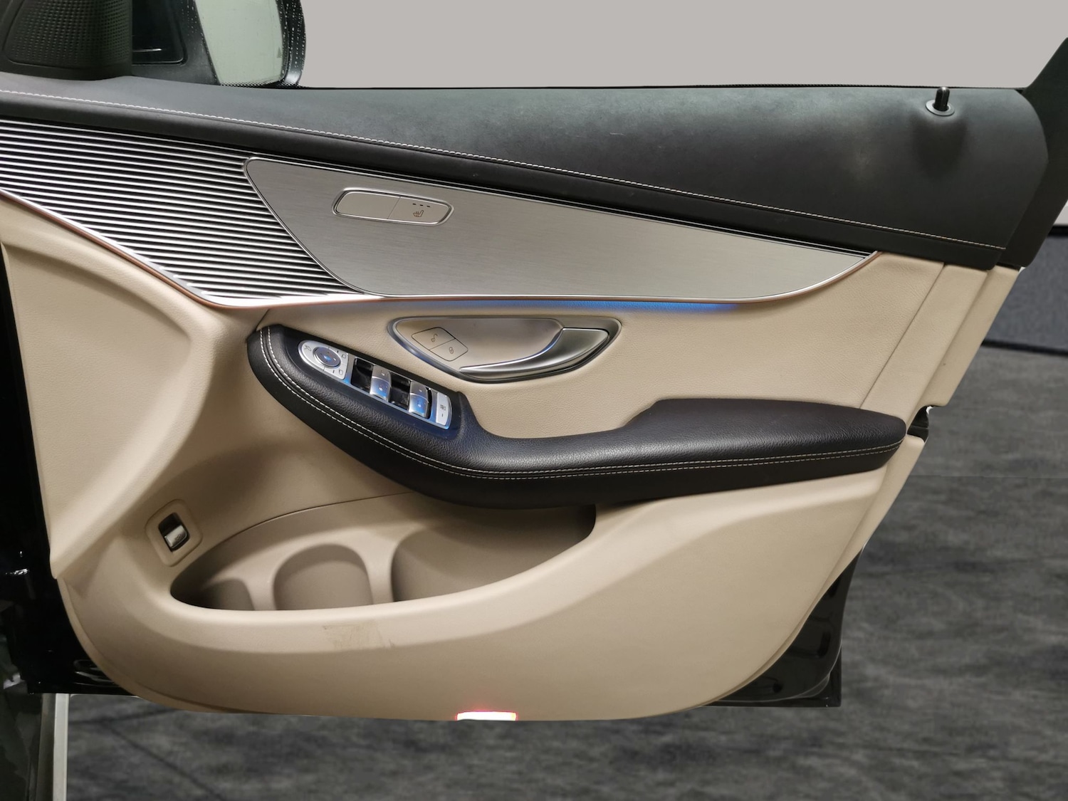 Used Mercedes-Benz EQC 2022 for sale - 78012352: Photo 33