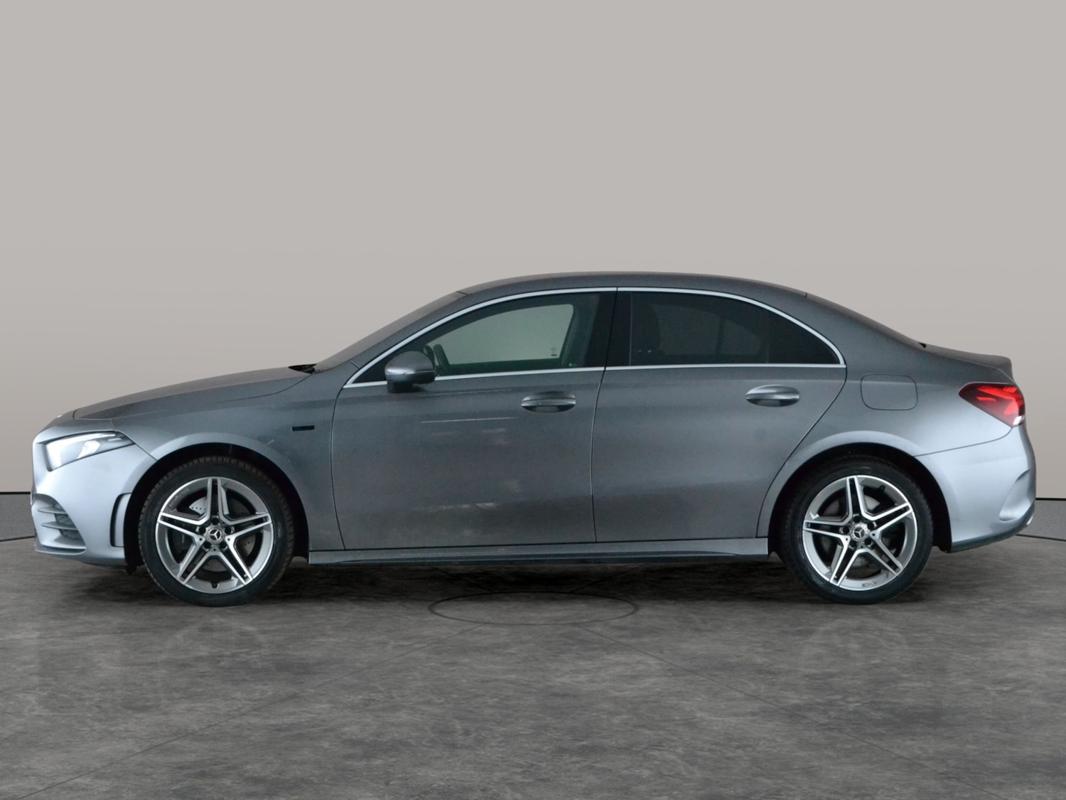 Used Mercedes-Benz A-Class 2020 for sale - 77631095: Photo 12