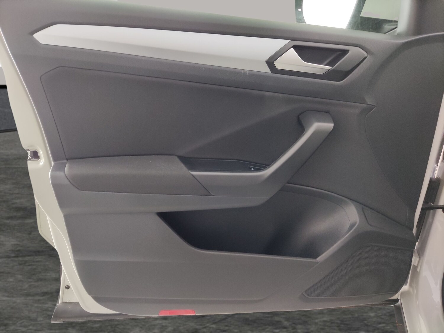 Used Volkswagen T-Roc 2022 for sale - 77890338: Photo 24