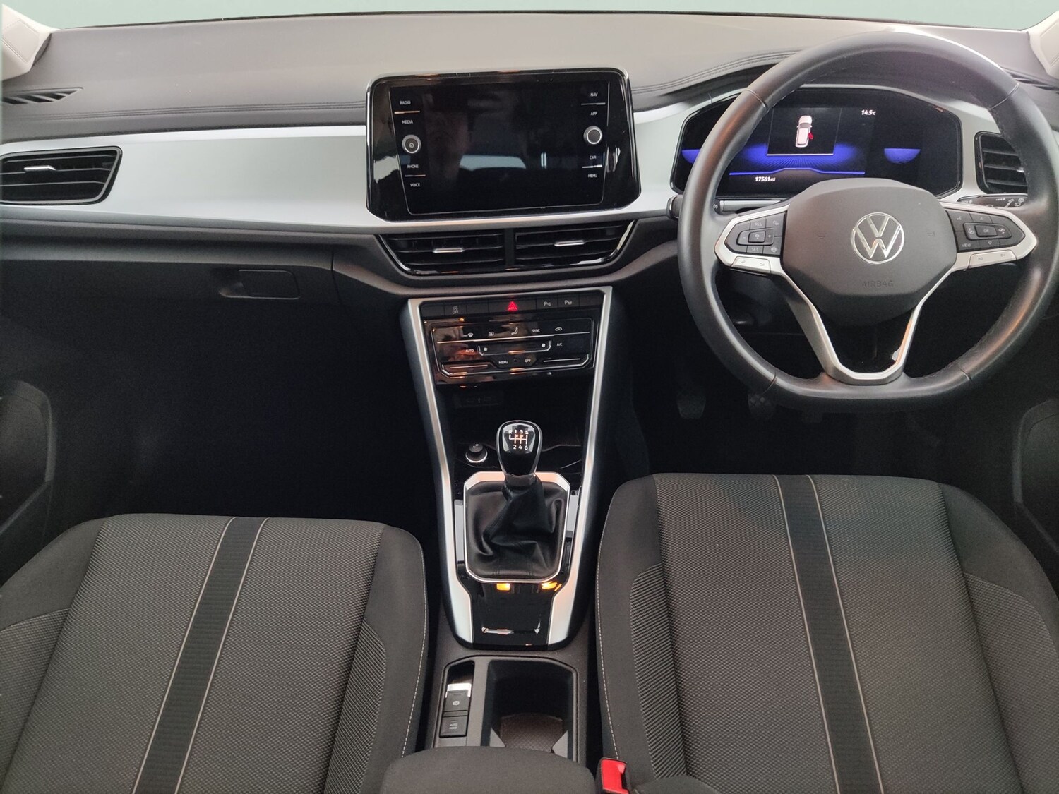 Used Volkswagen T-Roc 2022 for sale - 77890338: Photo 6