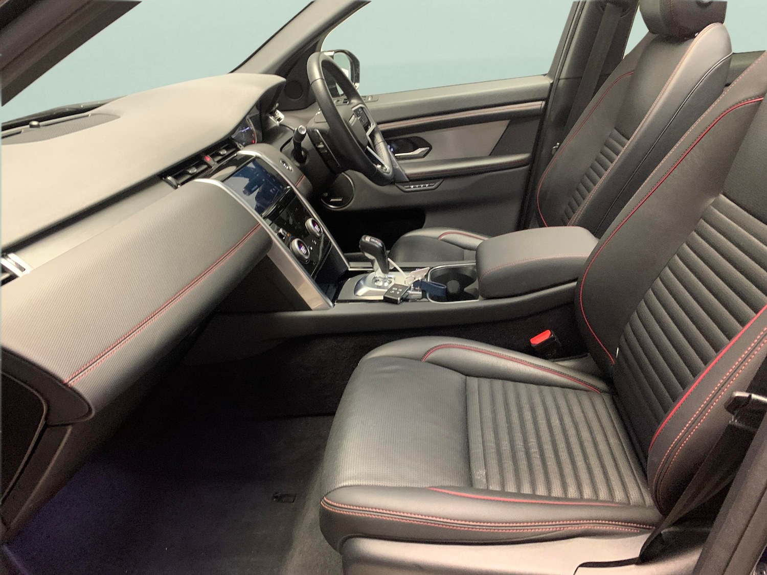 Used Land Rover Discovery Sport 2023 for sale - 77804164: Photo 4