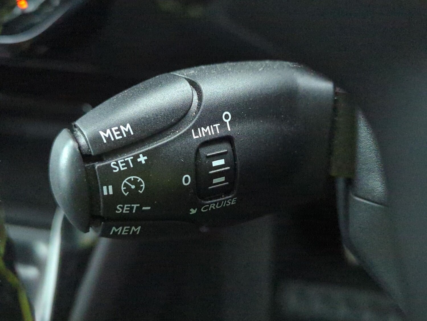 Used Peugeot 2008 2023 for sale - 77846150: Photo 23