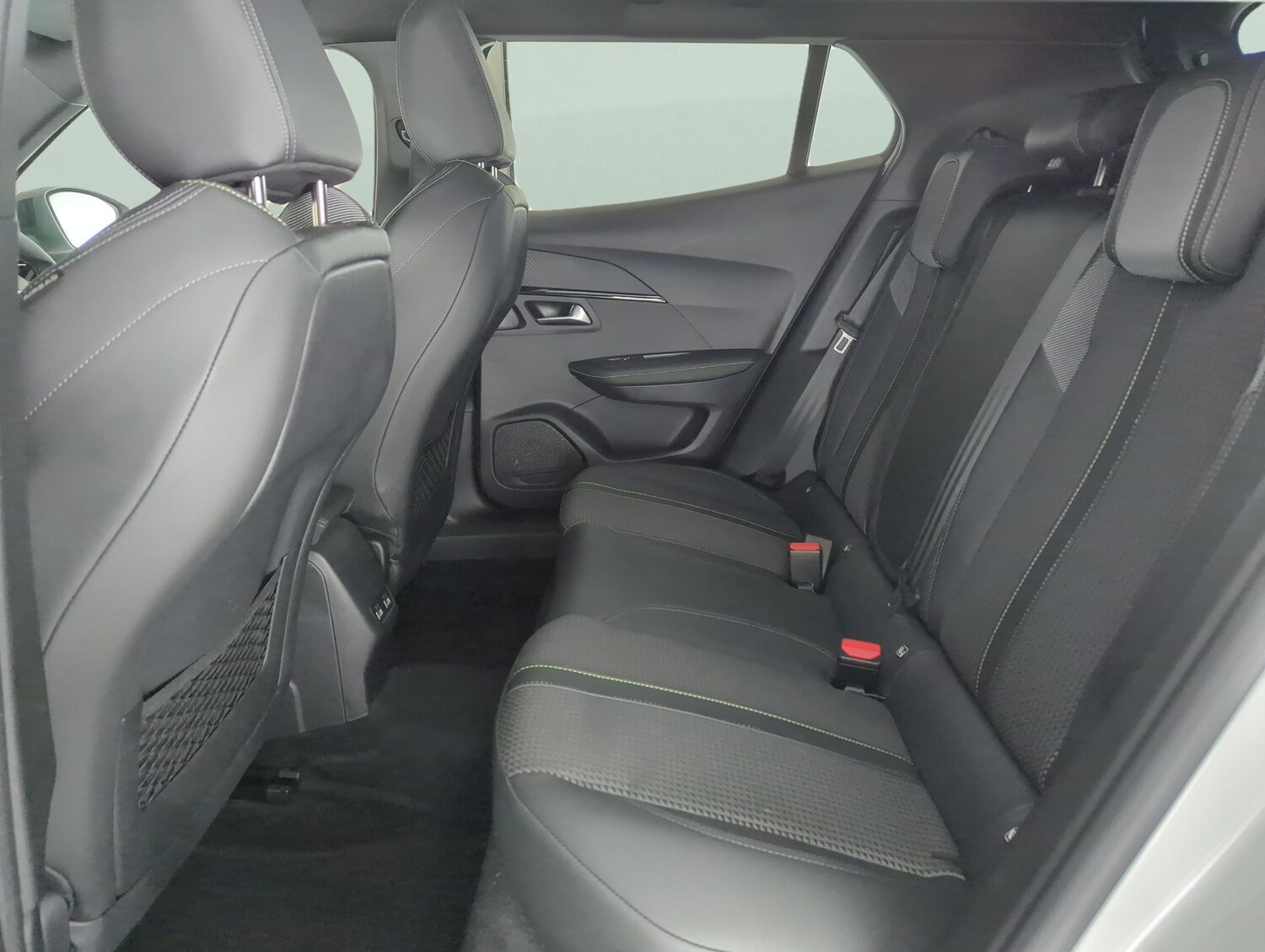 Used Peugeot 2008 2023 for sale - 77846150: Photo 30