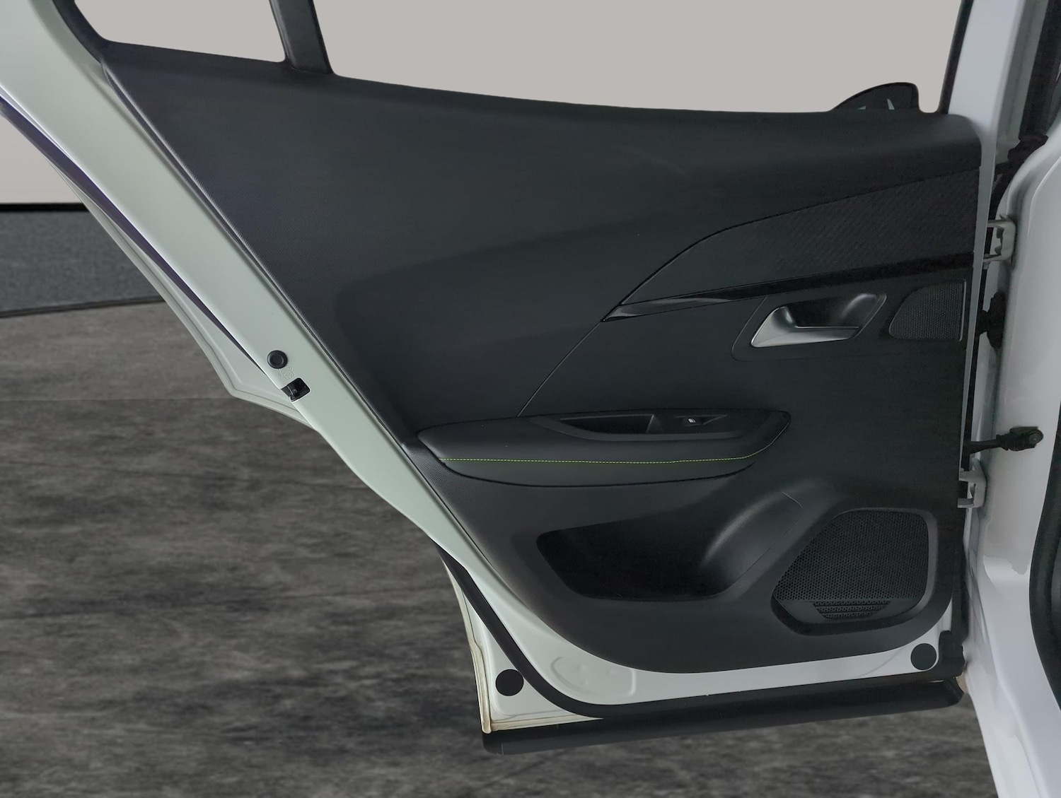 Used Peugeot 2008 2023 for sale - 77846150: Photo 32