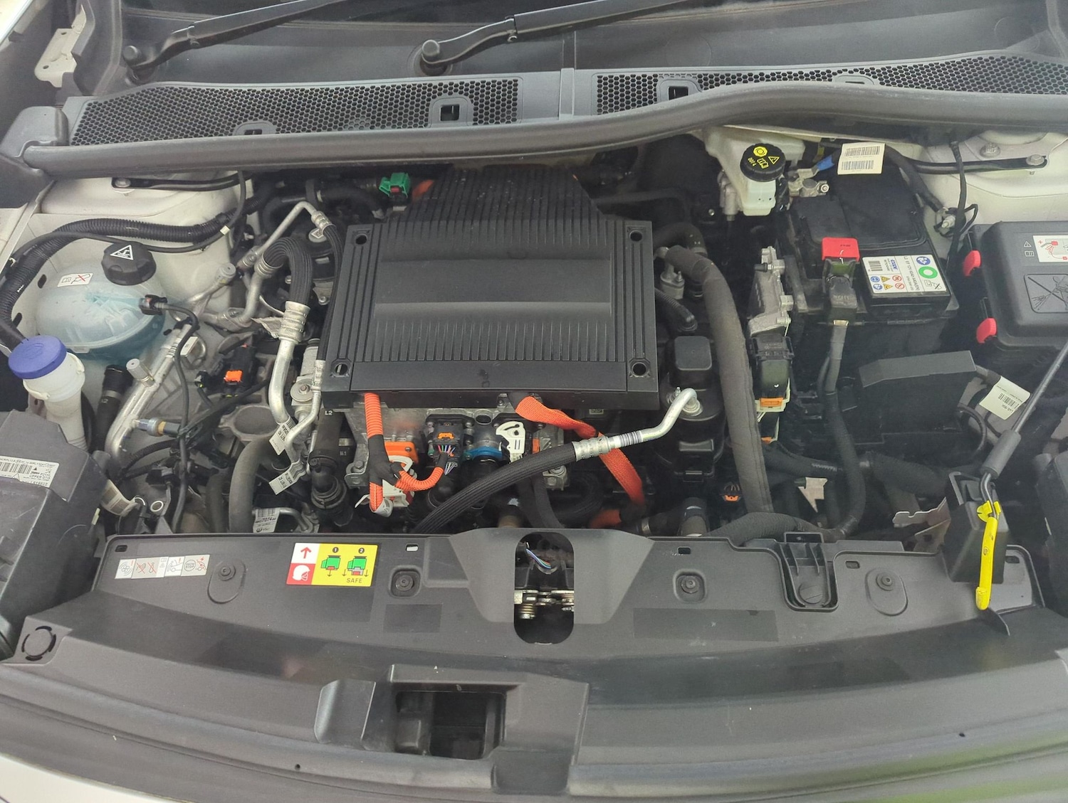 Used Peugeot 2008 2023 for sale - 77846150: Photo 36