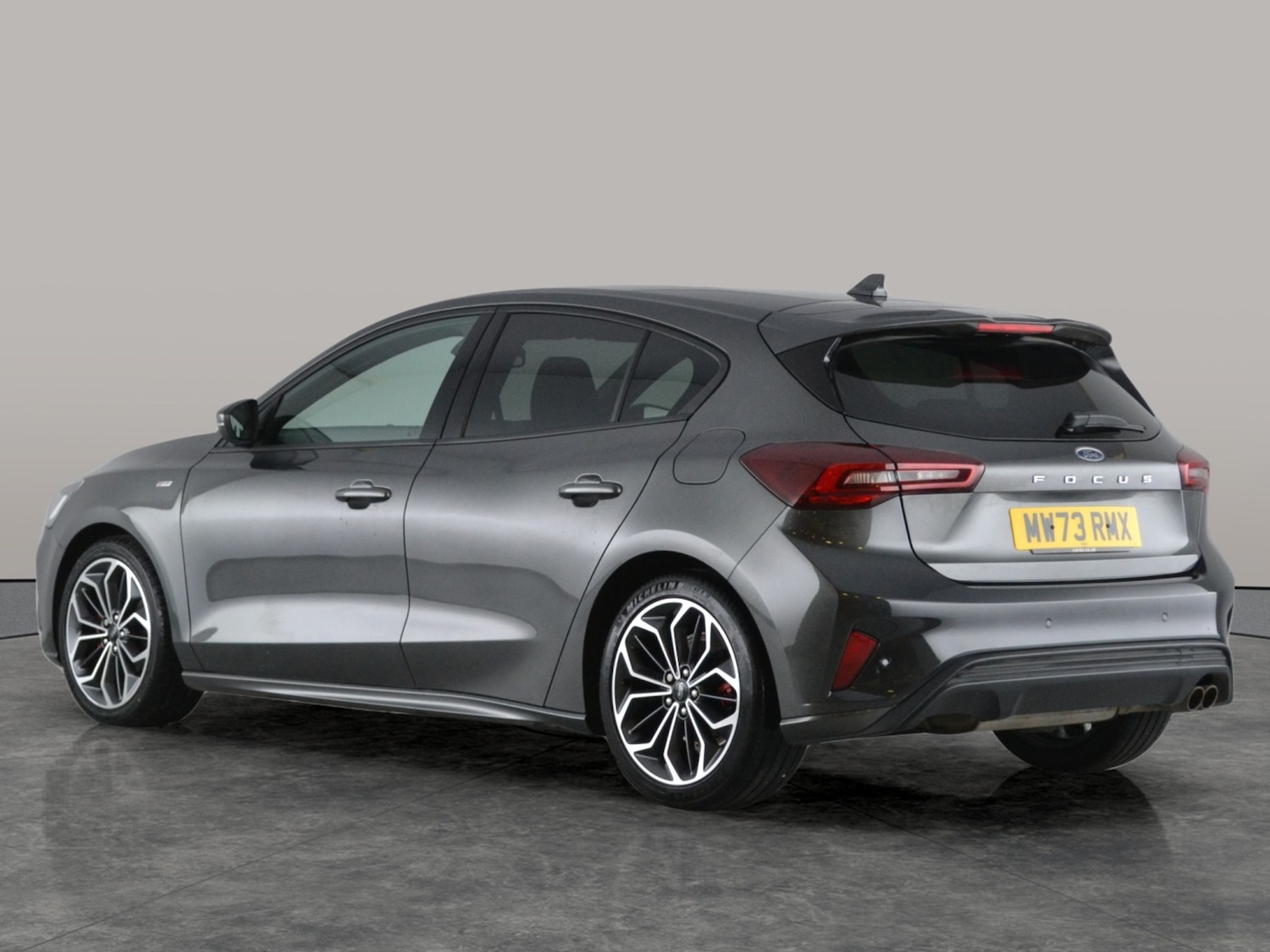 Used Ford Focus 2023 for sale - 76588922: Photo 9