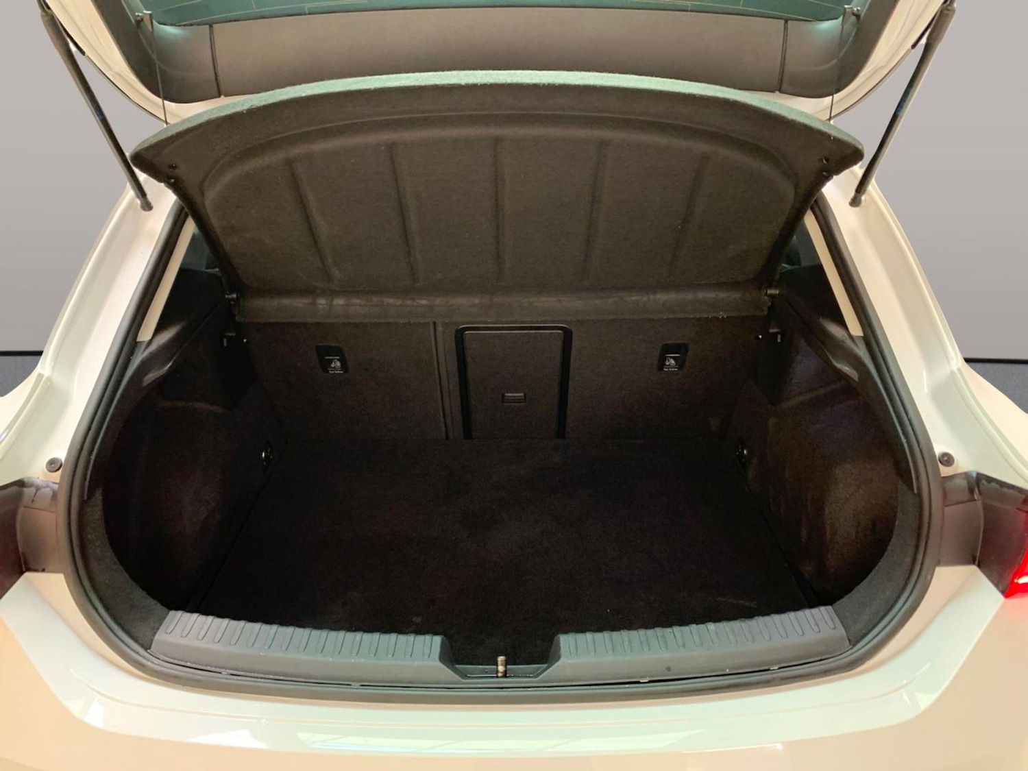 Used SEAT Leon 2021 for sale - 76518305: Photo 32