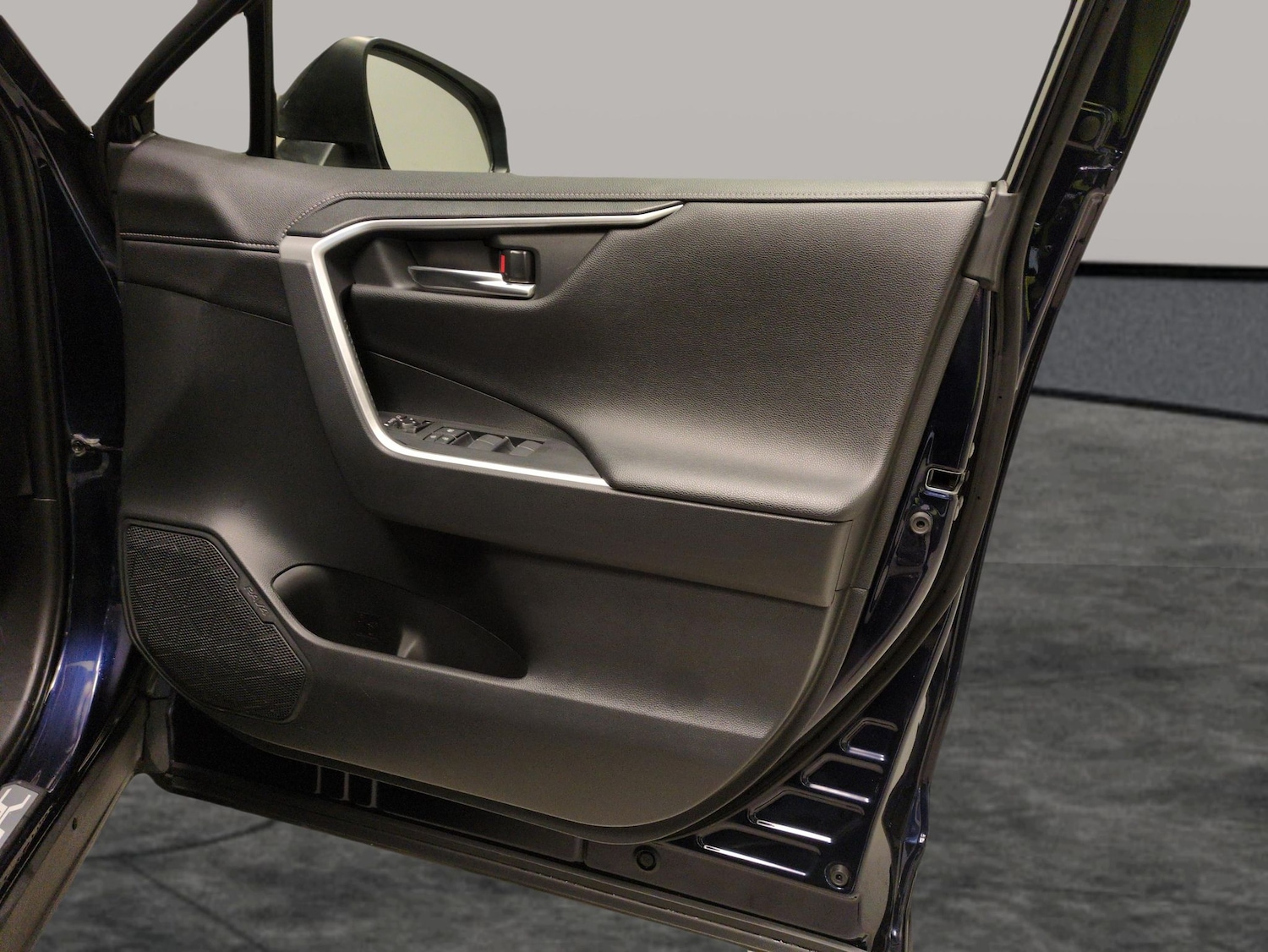 Used Toyota RAV4 2021 for sale - 77555714: Photo 29