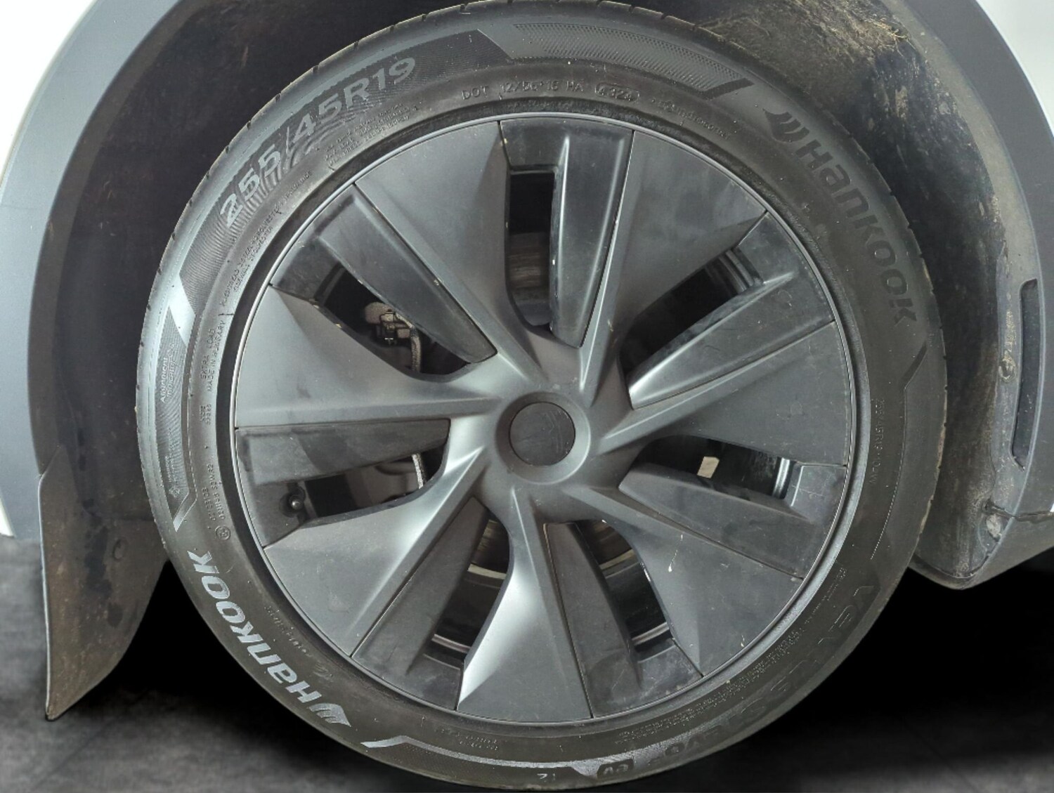 Used Tesla Model Y 2025 for sale - 77846172: Photo 28