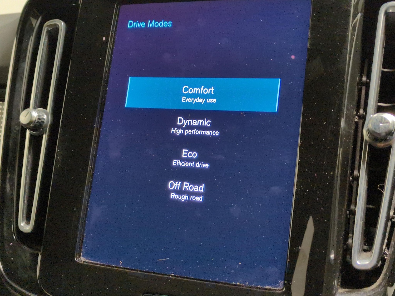 Used Volvo XC40 2022 for sale - 77641122: Photo 16