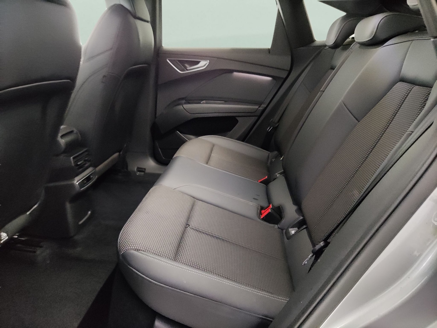 Used Audi Q4 e-tron 2023 for sale - 78197818: Photo 31