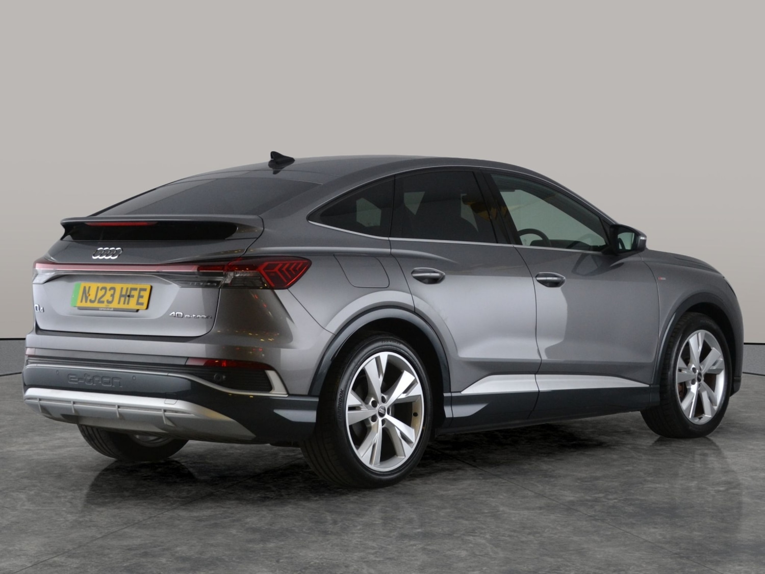 Used Audi Q4 e-tron 2023 for sale - 78197818: Photo 9