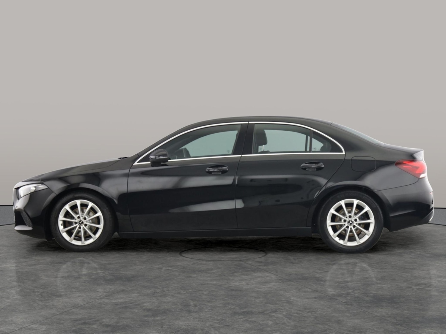 Used Mercedes-Benz A-Class 2020 for sale - 77560887: Photo 9