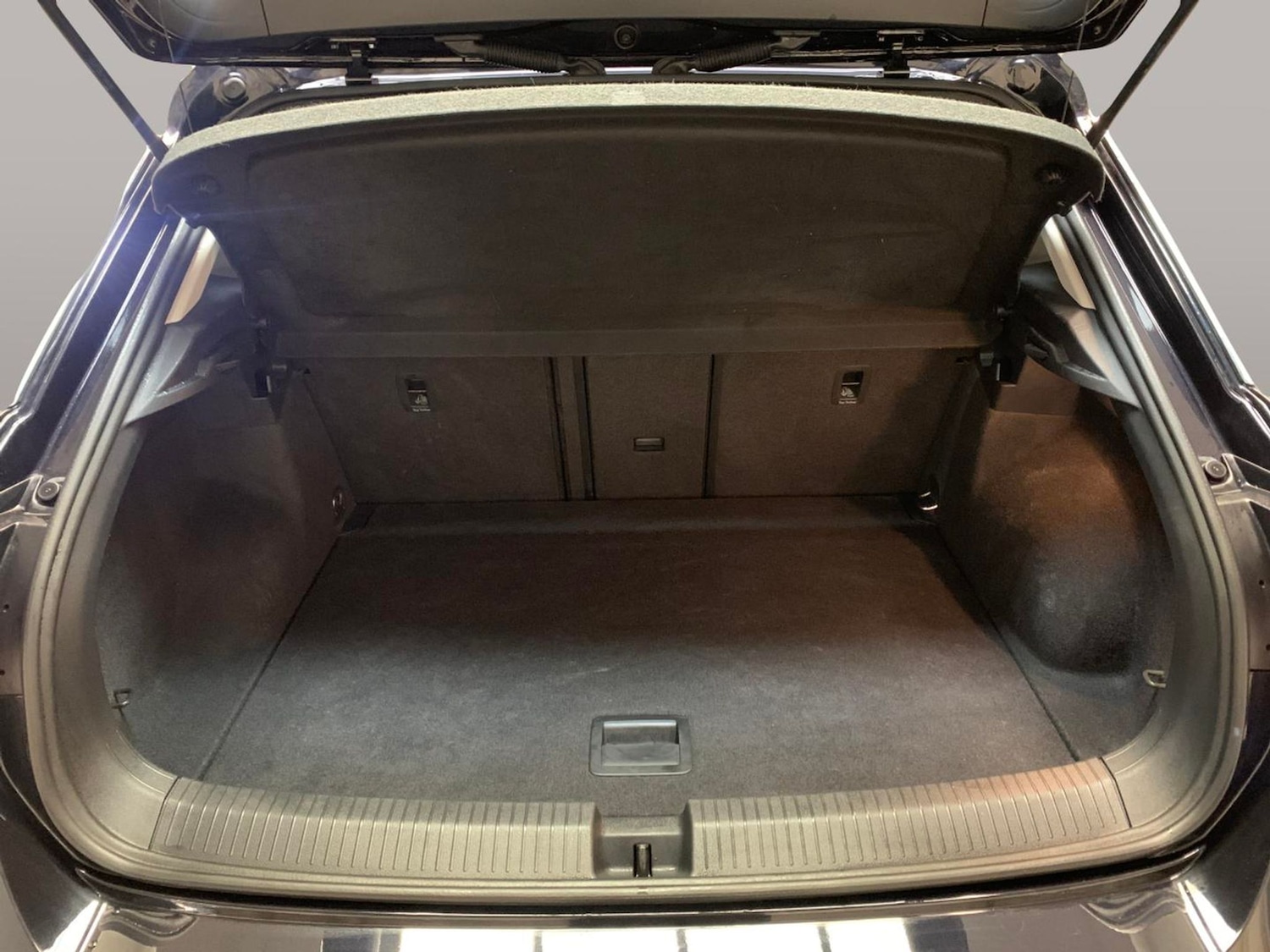 Used Volkswagen T-Roc 2019 for sale - 77241275: Photo 27