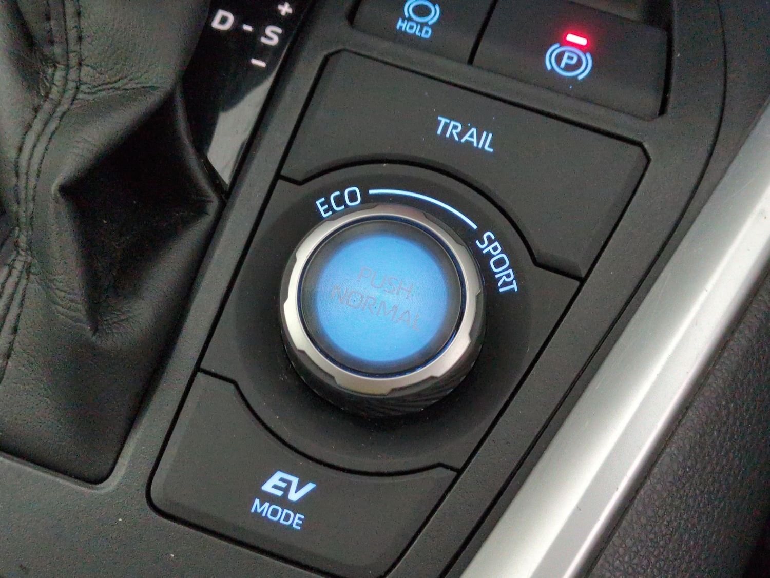 Used Toyota RAV4 2021 for sale - 77542928: Photo 18