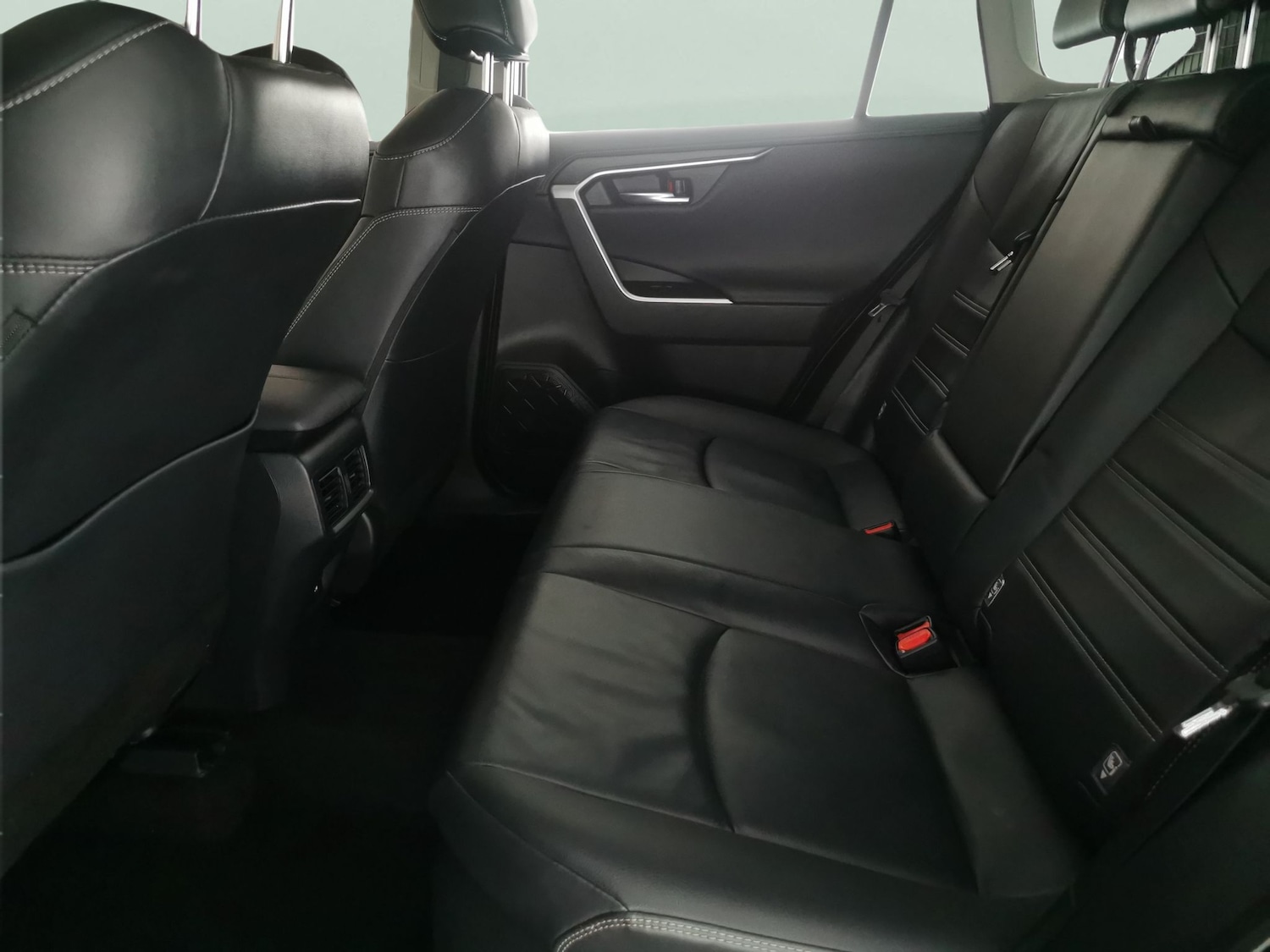 Used Toyota RAV4 2021 for sale - 77542928: Photo 32