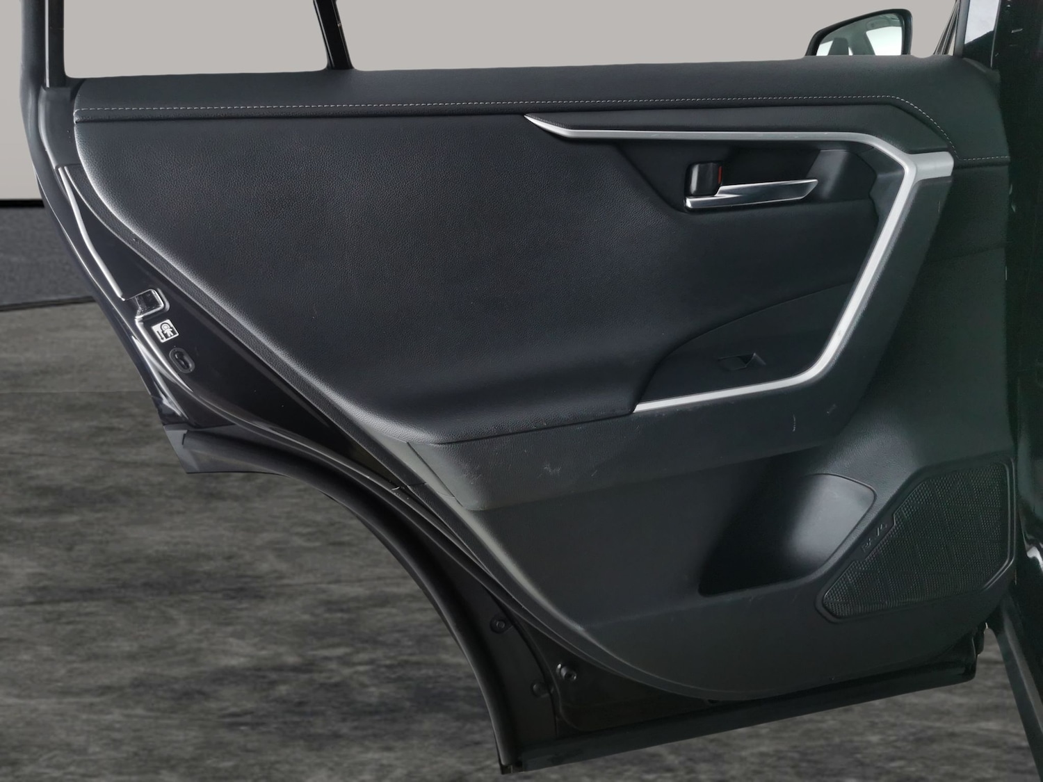 Used Toyota RAV4 2021 for sale - 77542928: Photo 34